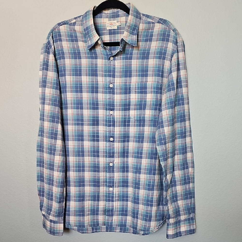 Faherty Men's Blue and White Plaid Button Down Long Sleeve Cotton Shirt Large